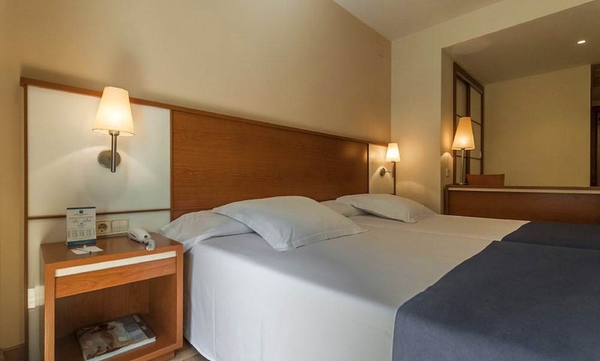 Image 3: ✈ SPAGNA | Valenza - Hotel RH Sorolla Centro 3* - City break