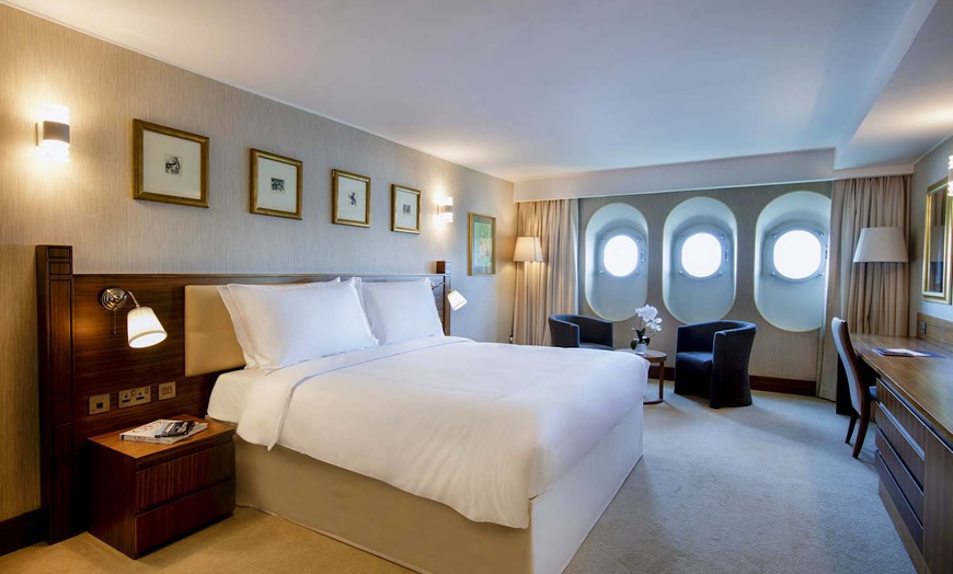 Image 6: ✈ EMIRATS ARABES UNIS | Dubaï - Queen Elizabeth 2 Hôtel avec activi...
