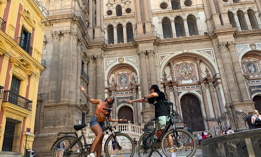 Image 2: 2h E-bike tour en Málaga