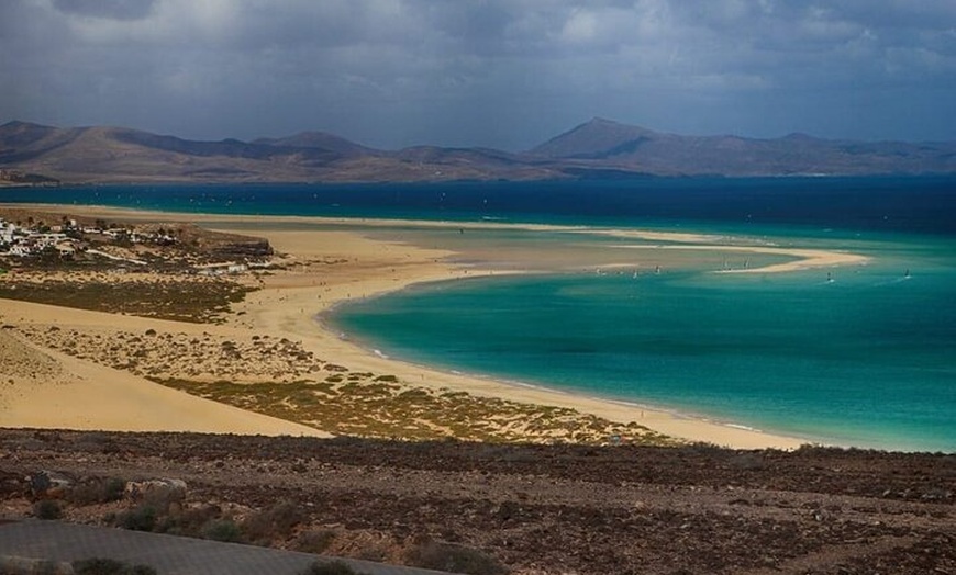 Image 5: Desde Norte Fuerteventura Tour 4x4 Cofetería y Parque Natural de Ja...