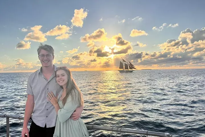 Sunset Sail in Key West with Beverages Included
