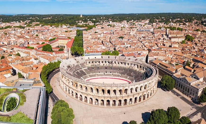 Image 3: Nîmes : Billet Arène romaine antique et visite audio de la vieille ...