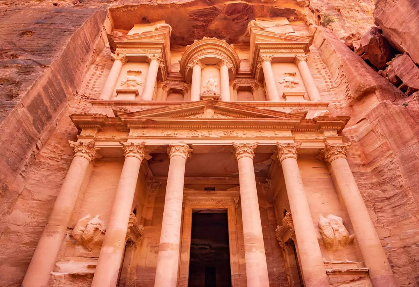 ✈ JORDAN | Amman - Ancient Jordan: hidden treasures and legendary c...