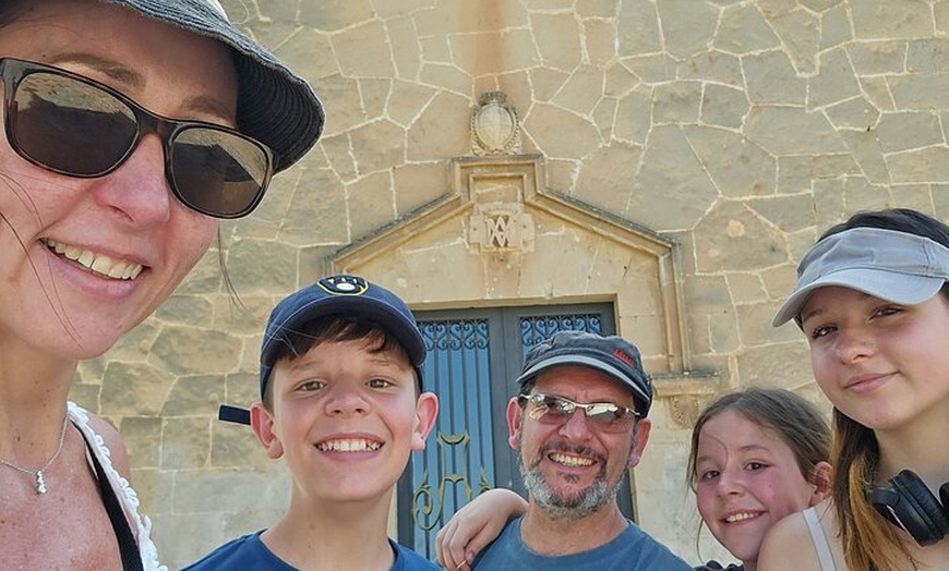 Image 2: Palma de Mallorca Quest Experience en el Castillo Bellver Prison Break