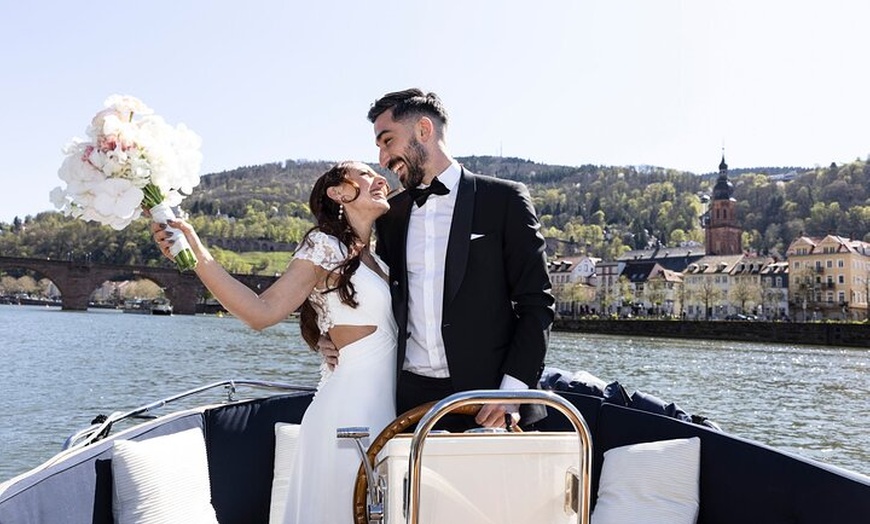 Image 6: Bootsfahrt Heidelberg Privatboot mit Kapitän 1,5h bis 12 Gäste