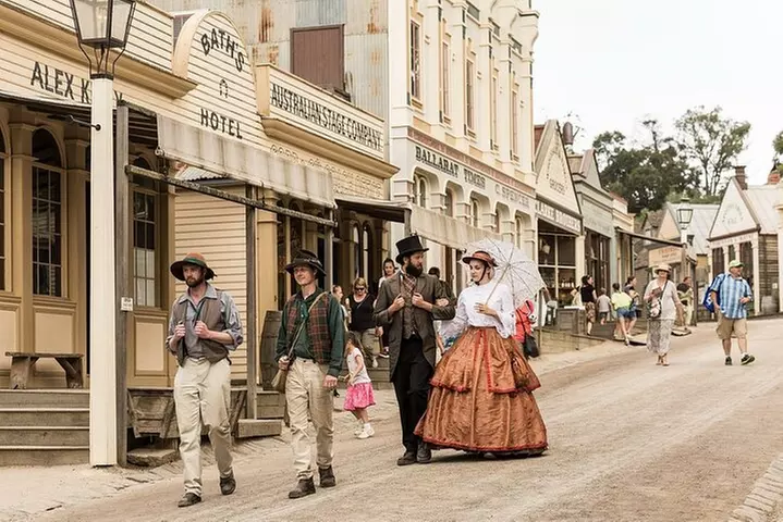 Private Ballarat and Wildlife Tour - Image 4