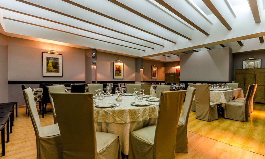 Image 10: ✈ SPANJE | Sevilla - Hotel Virgen de los Reyes 3*, 2 nachten - City...