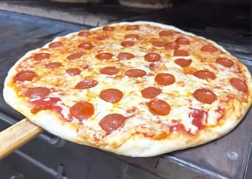 5% Cash Back at La Bella Pizzeria