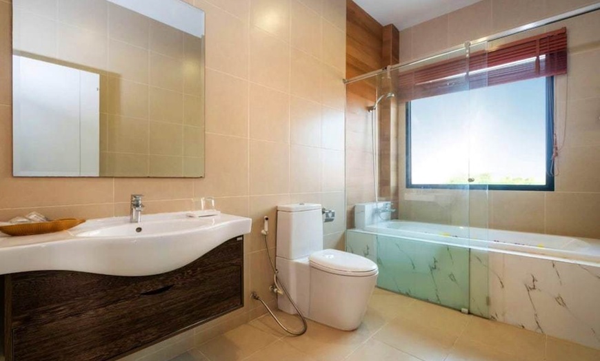 Image 137: ✈ POŁUDNIOWA TAJLANDIA | Phuket - The Thames Pool Access Resort 4* ...