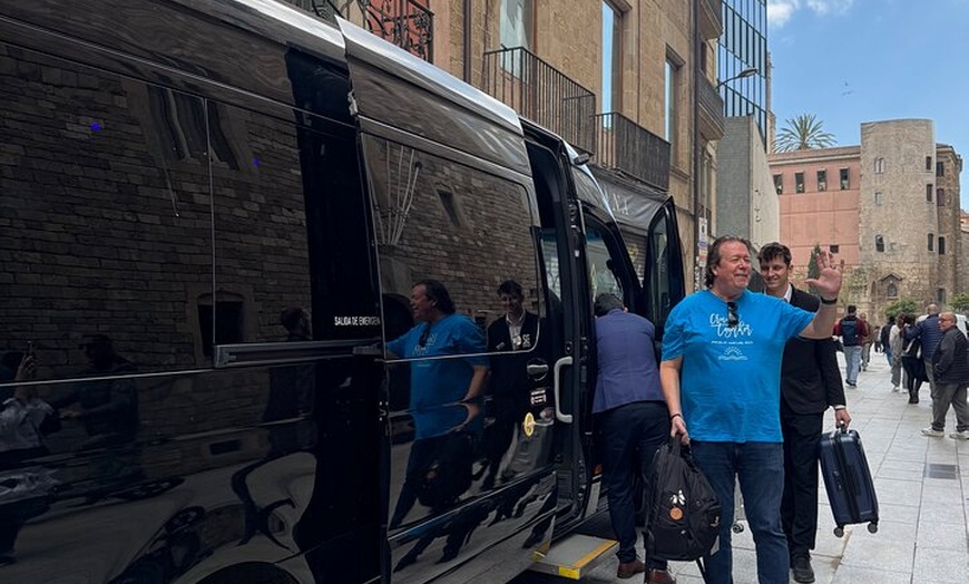 Image 18: Gaudí Unveiled & Premium Wine Escape - Tour Privado