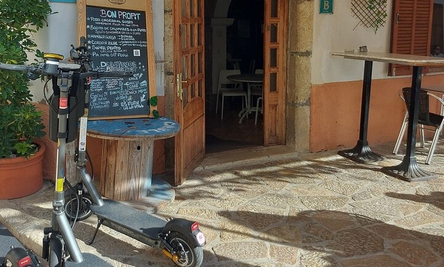 Image 11: Excursión autoguiada al Brunch en E Scooter en Mallorca