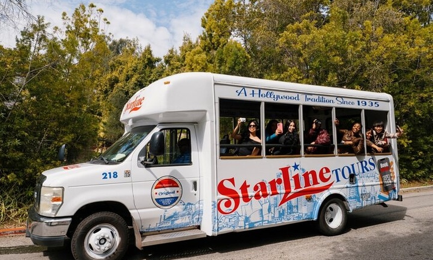 Image 1: Los Angeles Celebrity Homes Tour and 2-Day Hop-on Hop-off Package