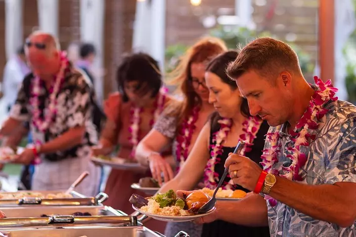 Paina Waikiki Luau at Waikiki Beach Marriott