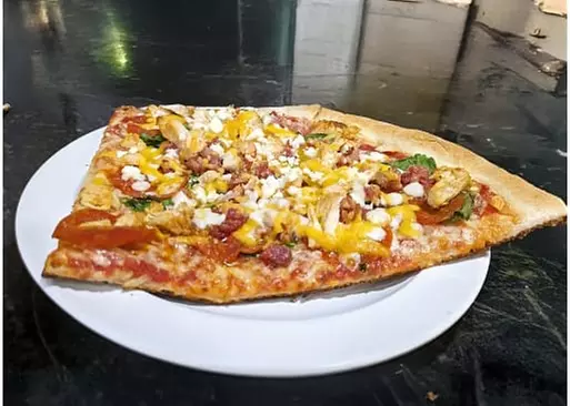 5% Cash Back at Bodacious Pizza and Grill