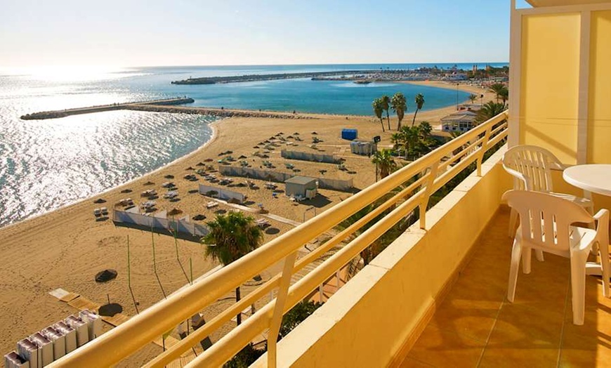 Image 1: ✈ COSTA DEL SOL | Fuengirola - Apartamentos Turísticos Stella Maris...