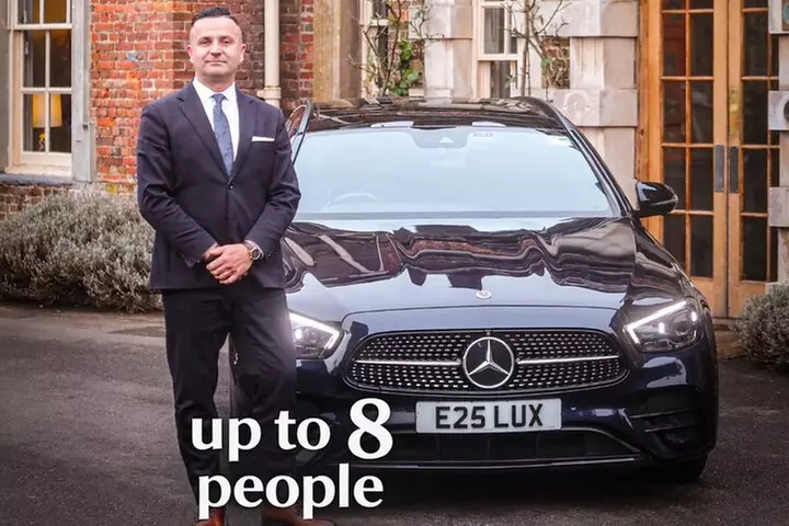 Southampton to Heathrow or Gatwick Airport Private LuxuryTransfer - Primary Image