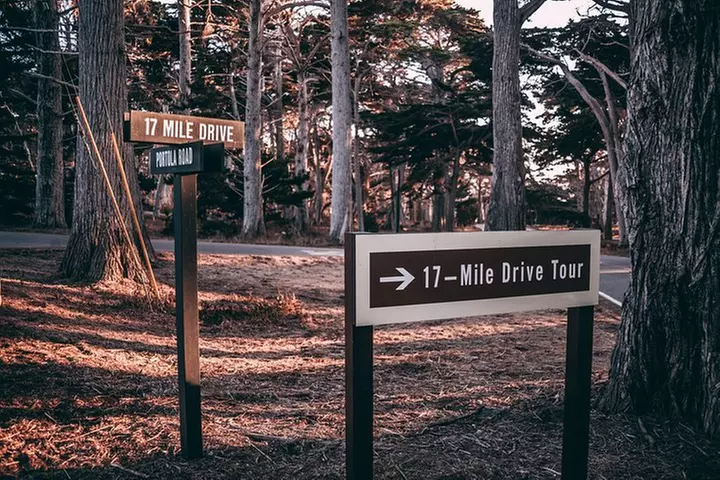 Electric Bike Rental for 17-mile Dr. Start on Cannery Row 4 hours
