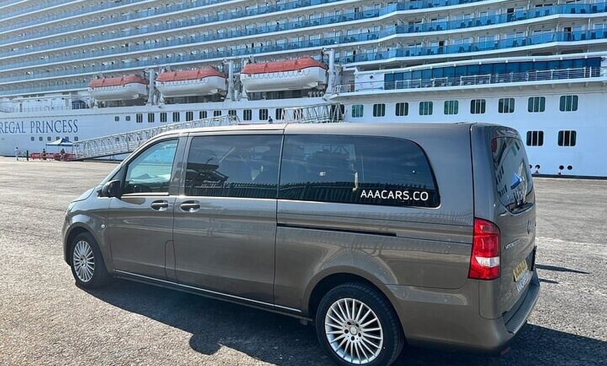 Image 2: Portland Cruise Special Guided Tour Stonehenge and Salisbury