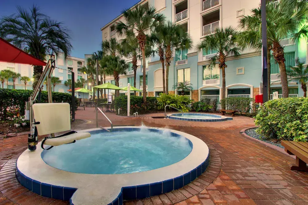 ✈ FLORIDA | Orlando - Holiday Inn Resort Lake Buena Vista 3*, 4 nac...