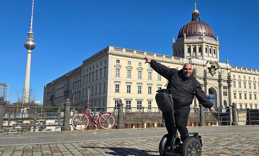 Image 6: Berlin : Einzigarte Segway Tour - Zeitreise durch die Hauptstadt