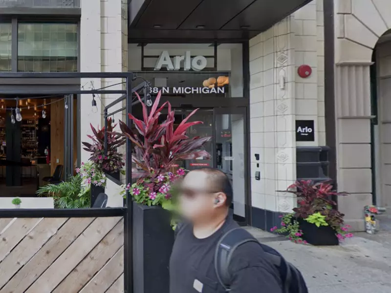 Parking at Arlo Hotel Chicago - Valet Kiosk
