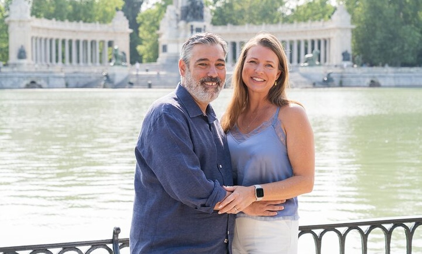 Image 25: Sesión de fotos profesional en el Parque del Retiro de Madrid