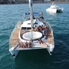 Image 2: Tour en Catamaran De 2 Horas con Jacuzzi y Baño en el Mar