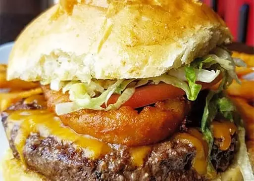 5% Cash Back at Bar 7 Grill