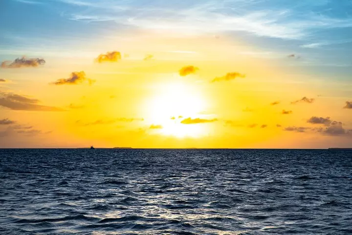 Key West Sushi Sunset Cruise with Complementary Drinks