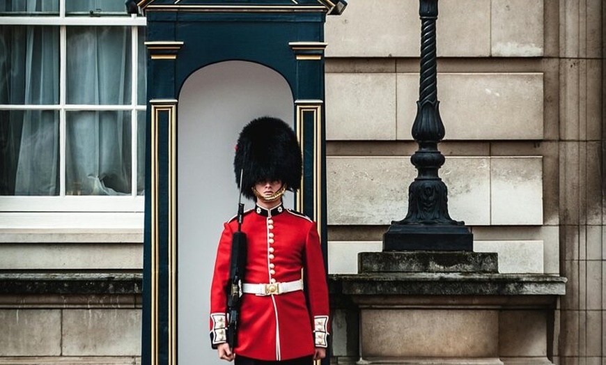 Image 23: London Afternoon Tour 30+ Sights with local Blue Badge Tour Guide