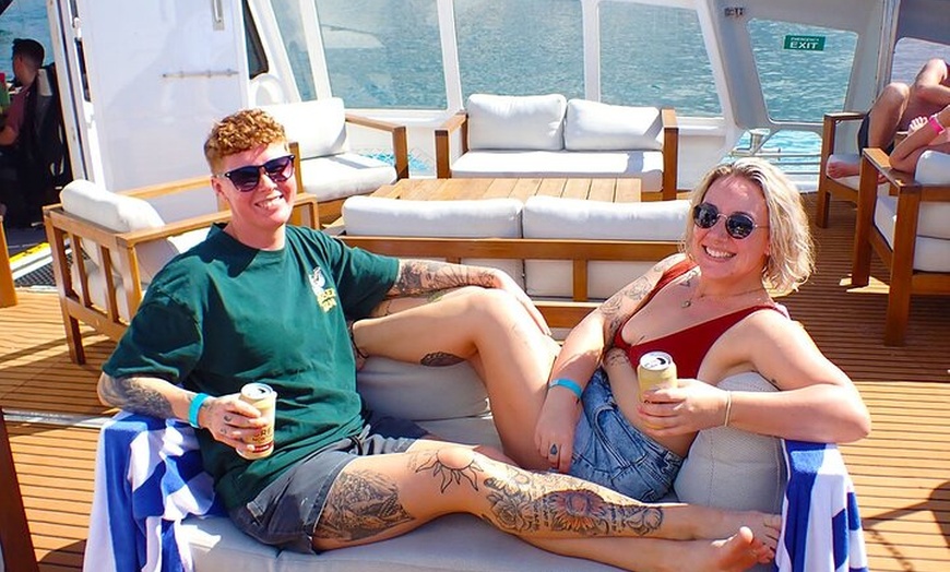 Image 6: Whitehaven Beach Tour: 2 Options - All Day Beach Or Snorkel