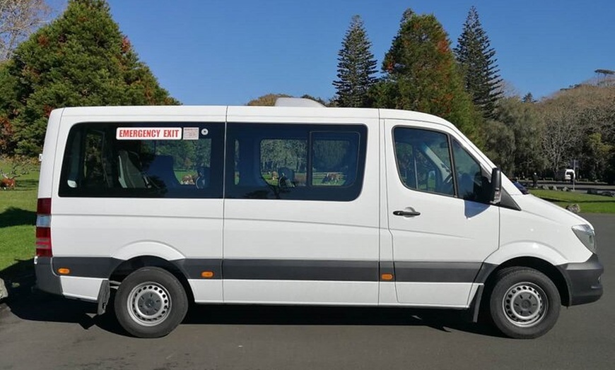 Image 2: Private Transfer to or from Cairns Airport & Cairns City Hotels