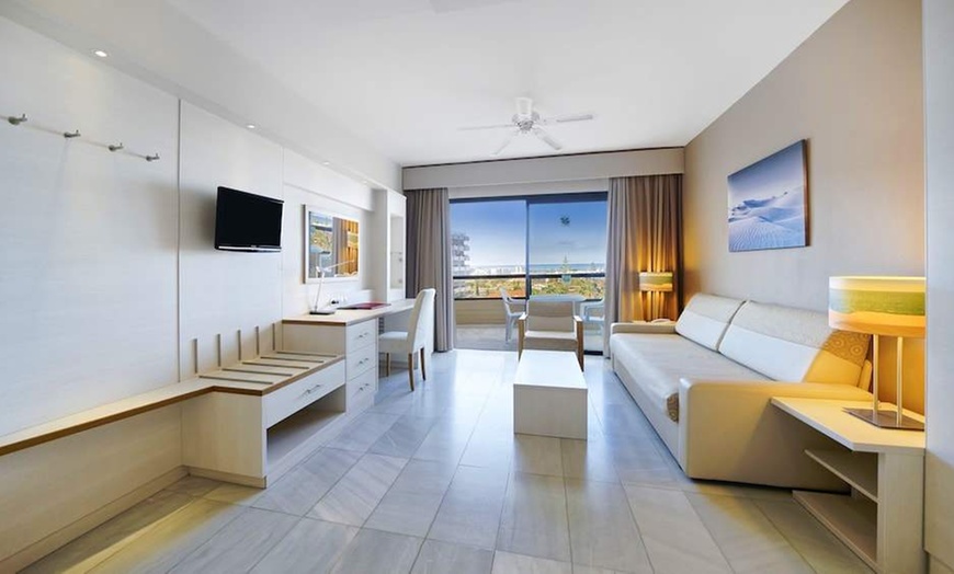 Image 3: ✈ GRAN CANARIA | Playa del Ingles - Bull Eugenia Victoria & Spa 3*,...
