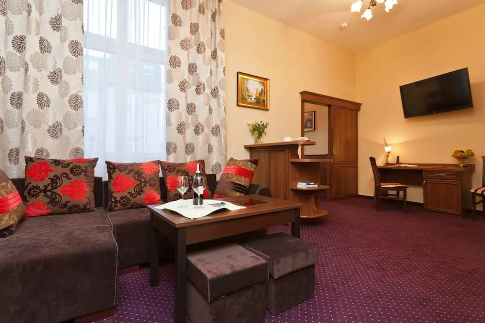 ✈ POLEN | Krakau - Hotel Maksymilian 3*, 4 nachten - Spa