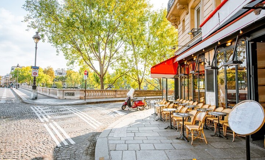 Image 9: Paris Full Day Private Chauffeur Service Berline ou Van