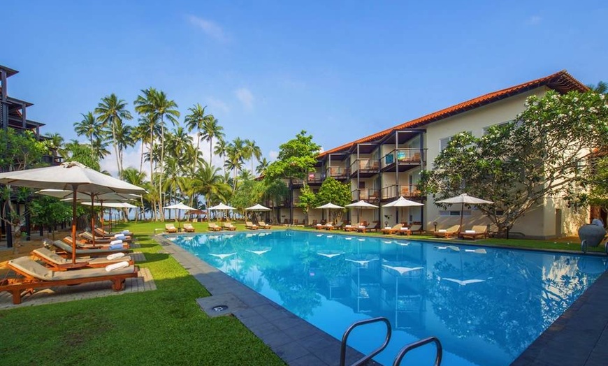 Image 1: ✈ SRI LANKA | Wadduwa - Mermaid Hotel & Club 4* - Spa