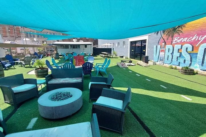 Galveston's Best Pub Crawl Tour and Guided History Walk