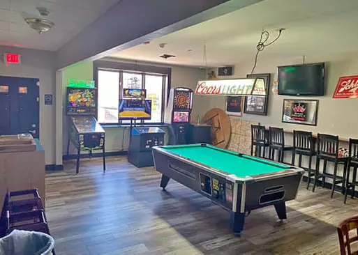 5% Cash Back at The Bunker Bar & Grill