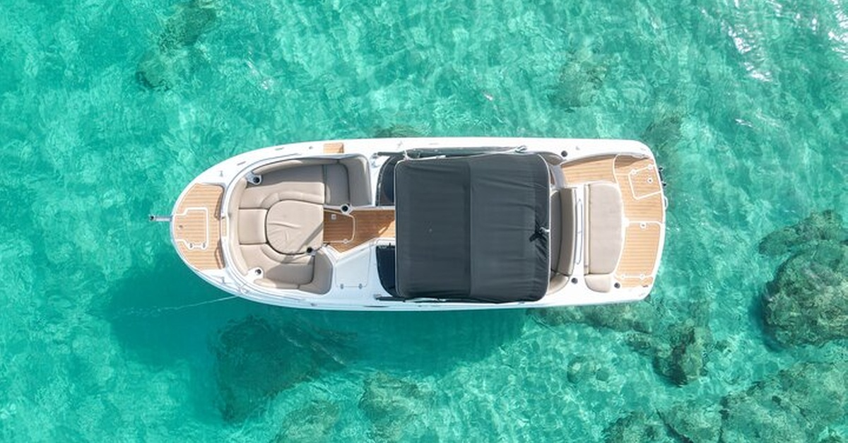 Charter con paddle surf y snorkel en San Antonio, Mallorca