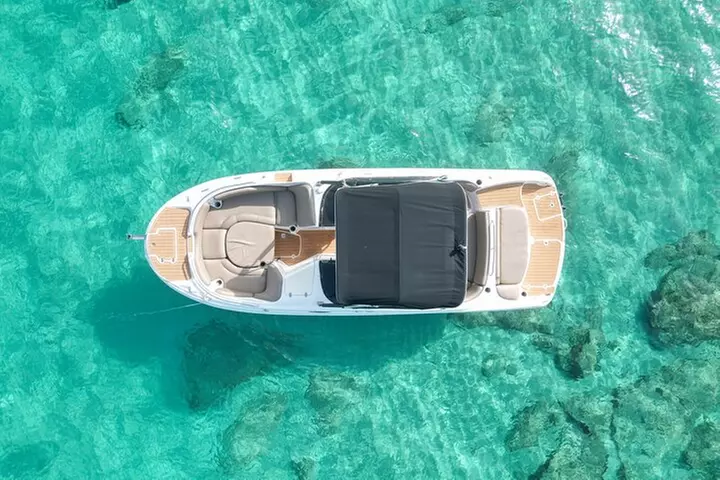 Relájate en Barco con Paddle Surf y Snorkel en San Antonio - Primary Image