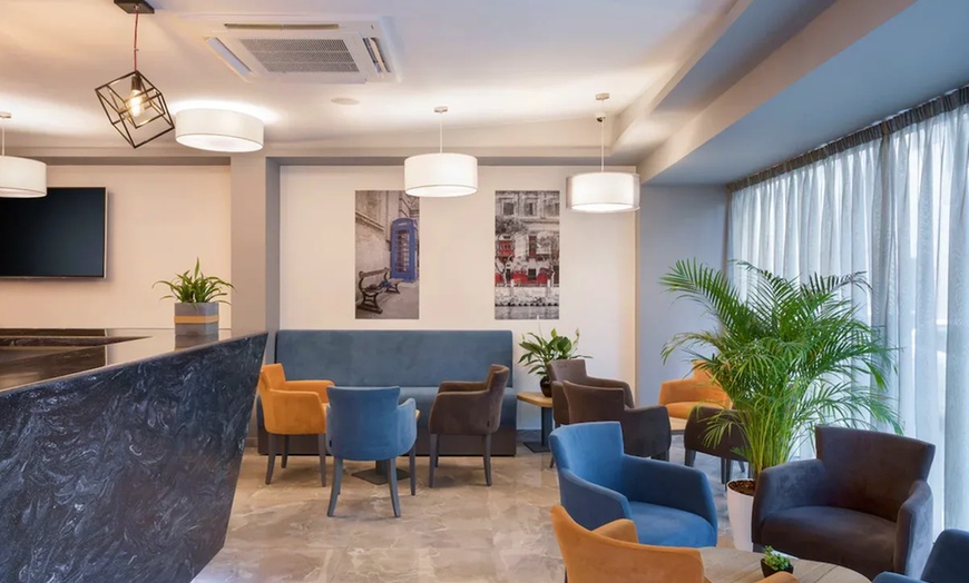 Image 7: ✈ MALTA | Sliema - ST Azur Hotel 3*, 3 nachten - Buitenzwembad