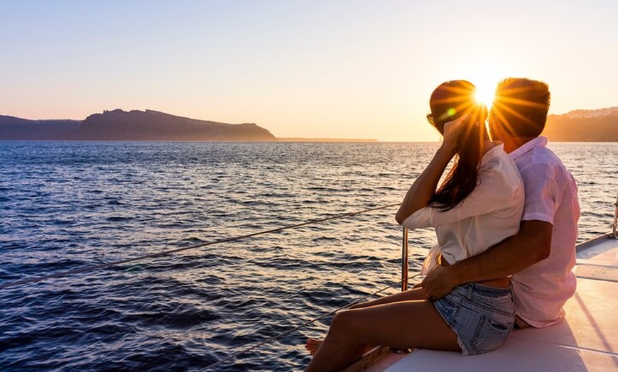 Image 1: Excursión en Barco al Atardecer desde el Puerto de Valencia