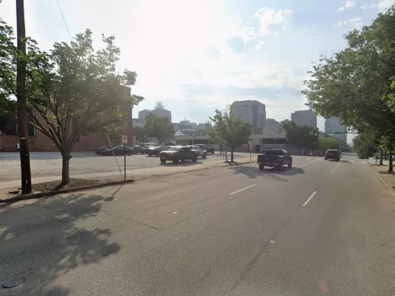 Parking at Lot 112 - 3rd & Cary St.