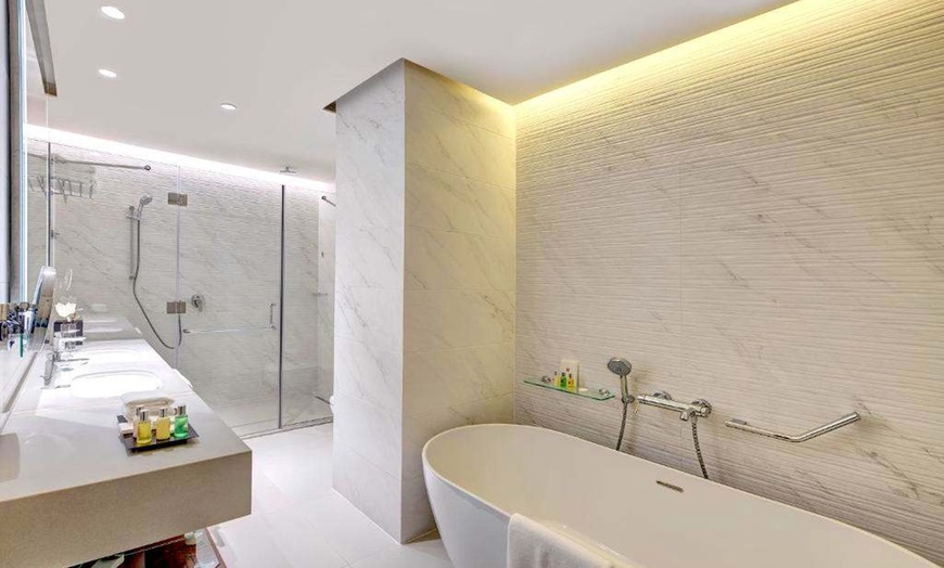 Image 5: ✈ UNITED ARAB EMIRATES | Dubai - Millennium Place Barsha Heights Ho...