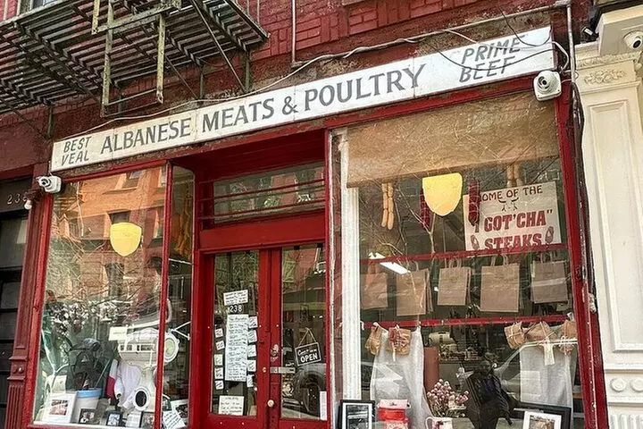 True Crime NYC: Mafia Walk w/Ret. NYPD Detective and Local Food