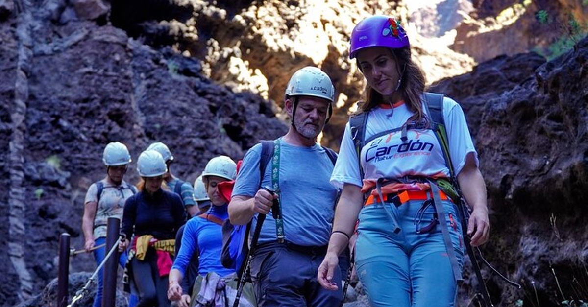 Experiencia de descenso del Barranco de Masca y paseo en barco en Tenerife