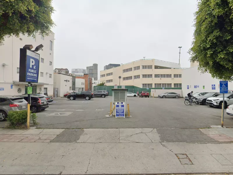 Parking at [SQ80] 1001 Westwood Blvd. Lot