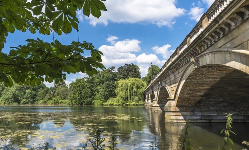 Image 3: Hyde Park and Kensington Gardens Walking Tour