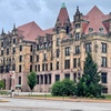 Image 7: Landmarks Downtown-West Walking Tour