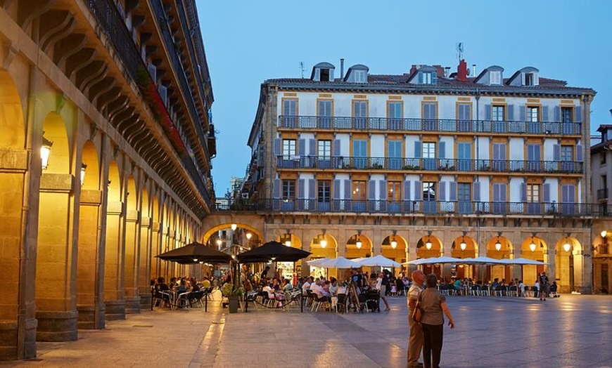 Image 6: Visita Privada Centro Histórico de San Sebastián
